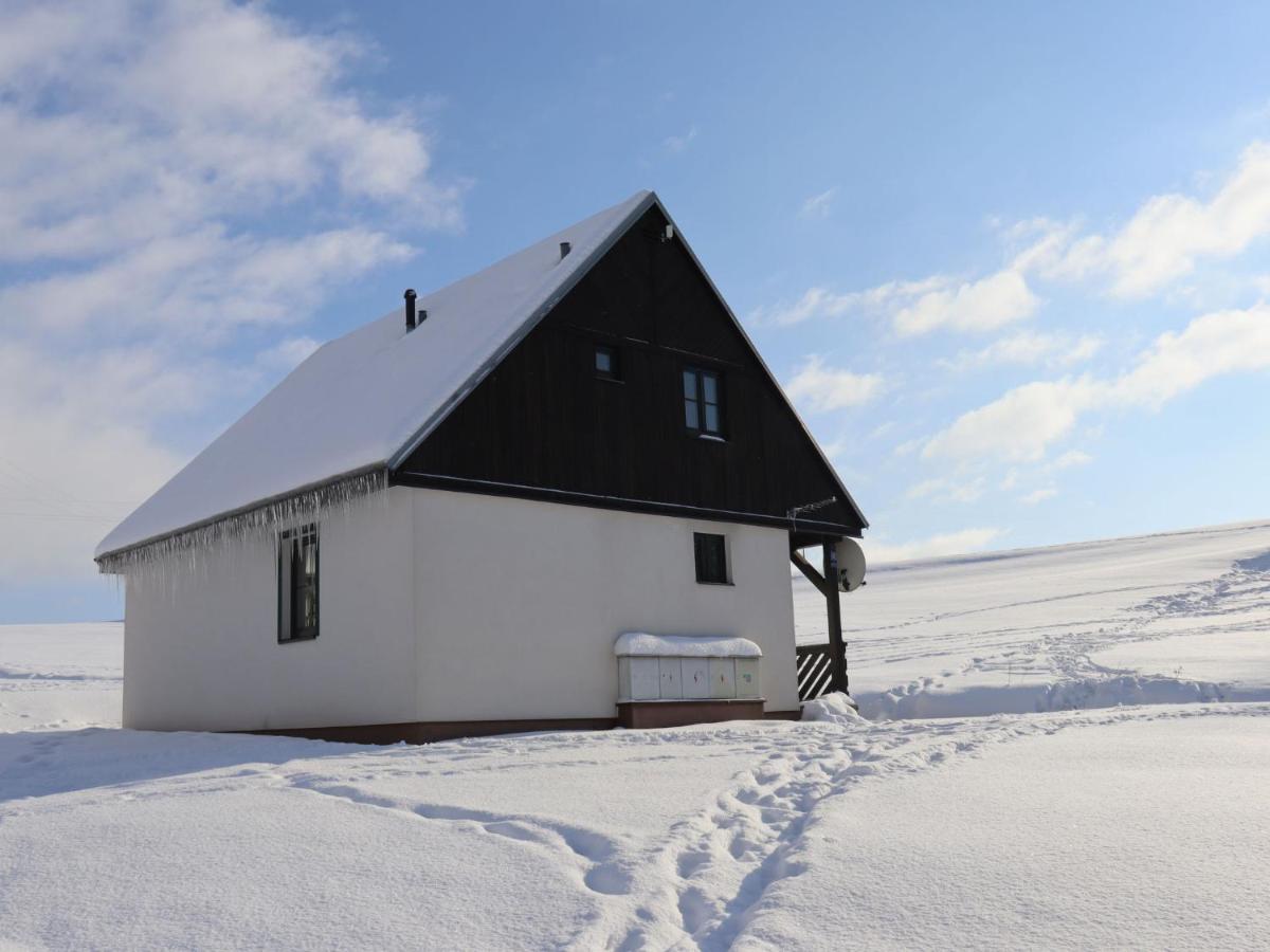 Holiday Home Holiday Hill 42 By Interhome Cista  Extérieur photo