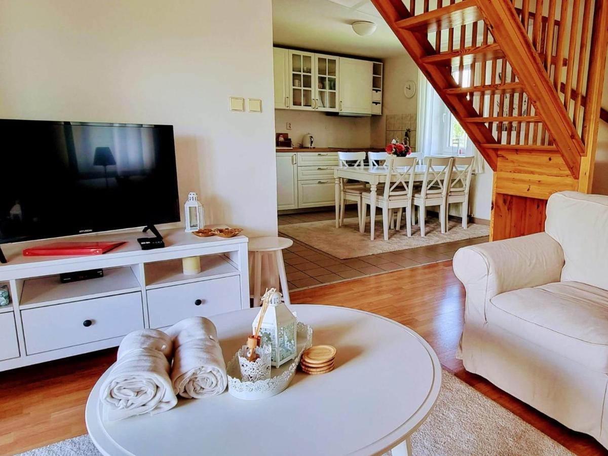 Holiday Home Holiday Hill 42 By Interhome Cista  Extérieur photo