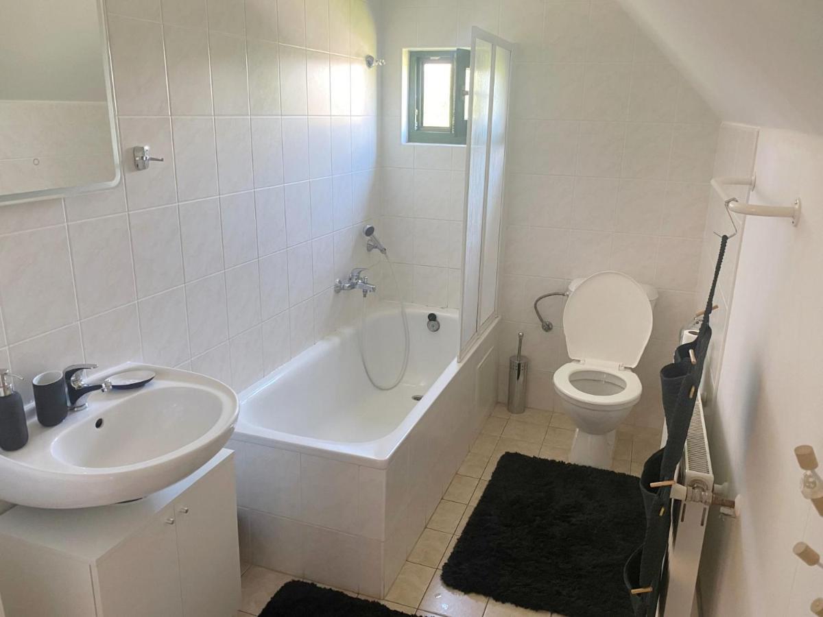 Holiday Home Holiday Hill 42 By Interhome Cista  Extérieur photo